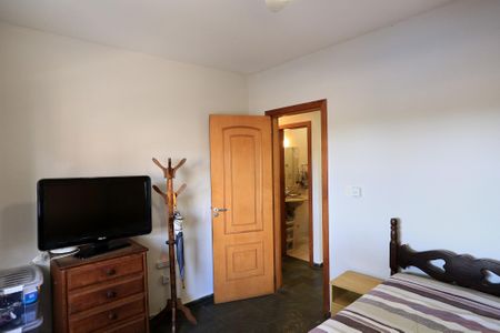 Quarto 1 de casa para alugar com 2 quartos, 180m² em Jonas Veiga, Belo Horizonte