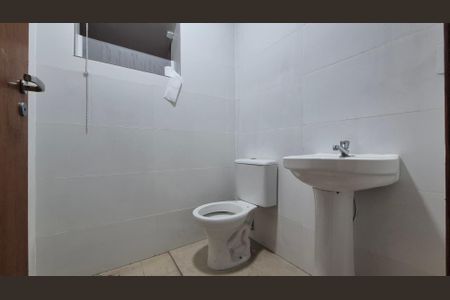 Casa para alugar com 126m², 3 quartos e 2 vagas Casa para alugar com 126m², 3 quartos e 2 vagasBanheiro de Serviço