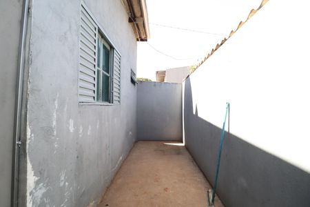 Casa para alugar com 76m², 2 quartos e sem vagaÁrea de Serviço