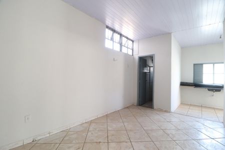 Casa para alugar com 76m², 2 quartos e sem vagaSala