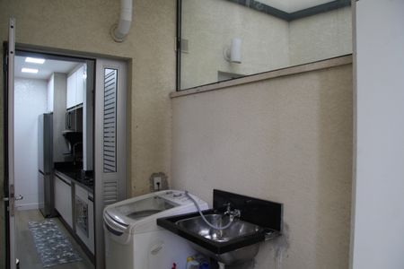 Apartamento à venda com 116m², 3 quartos e 1 vagaÁrea de Serviço