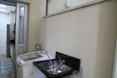 Apartamento à venda com 116m², 3 quartos e 1 vagaÁrea de Serviço