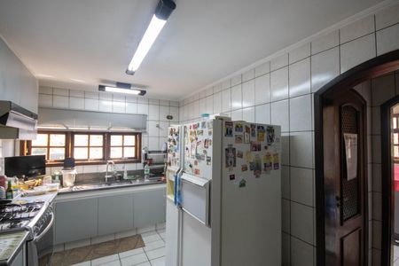 Casa à venda com 352m², 4 quartos e 3 vagas Casa à venda com 352m², 4 quartos e 3 vagasCozinha