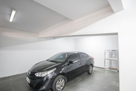 Casa à venda com 352m², 4 quartos e 3 vagas Casa à venda com 352m², 4 quartos e 3 vagasGaragem