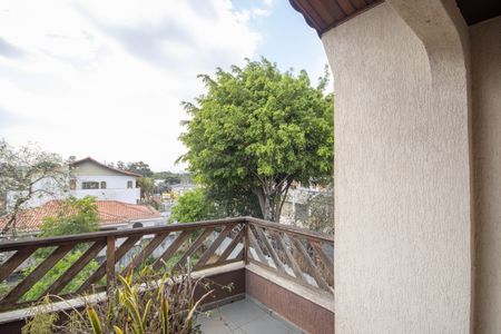 Casa à venda com 352m², 4 quartos e 3 vagas Casa à venda com 352m², 4 quartos e 3 vagasVaranda da Suíte 6