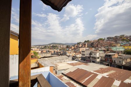 Casa à venda com 352m², 4 quartos e 3 vagas Casa à venda com 352m², 4 quartos e 3 vagasVaranda da Suíte 4