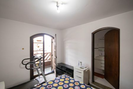 Casa à venda com 352m², 4 quartos e 3 vagas Casa à venda com 352m², 4 quartos e 3 vagasSuíte 4