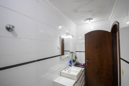 Casa à venda com 352m², 4 quartos e 3 vagas Casa à venda com 352m², 4 quartos e 3 vagasBanheiro da Suíte 4