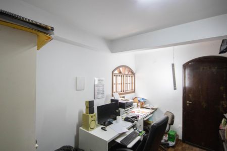 Casa à venda com 352m², 4 quartos e 3 vagas Casa à venda com 352m², 4 quartos e 3 vagasQuarto 2