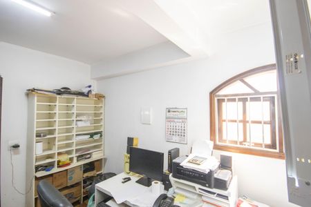 Casa à venda com 352m², 4 quartos e 3 vagas Casa à venda com 352m², 4 quartos e 3 vagasQuarto 2