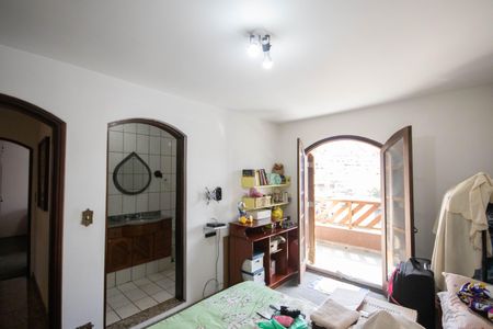 Casa à venda com 352m², 4 quartos e 3 vagas Casa à venda com 352m², 4 quartos e 3 vagasSuíte 5