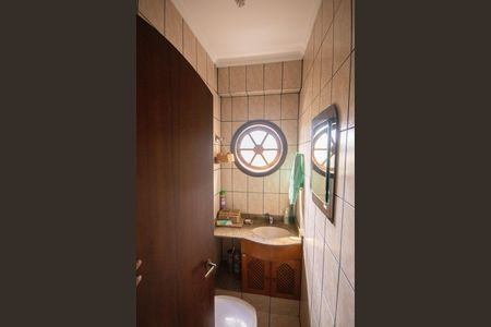 Casa à venda com 352m², 4 quartos e 3 vagas Casa à venda com 352m², 4 quartos e 3 vagasLavabo da Sala de Jantar