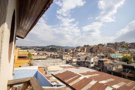 Casa à venda com 352m², 4 quartos e 3 vagas Casa à venda com 352m², 4 quartos e 3 vagasVaranda da Suíte 5