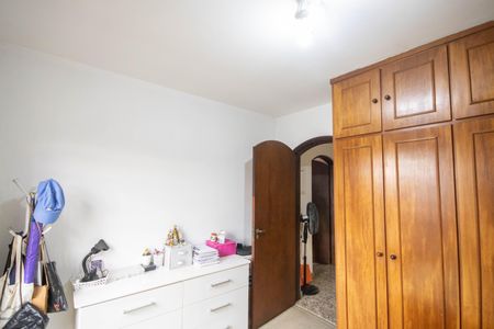 Casa à venda com 352m², 4 quartos e 3 vagas Casa à venda com 352m², 4 quartos e 3 vagasQuarto 1