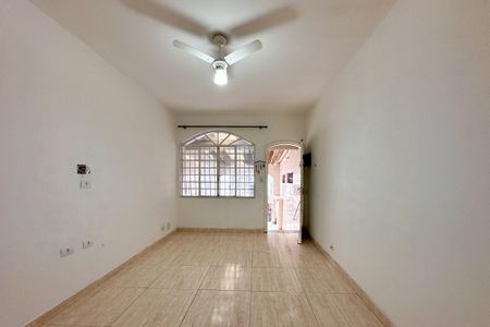 Casa à venda com 114m², 2 quartos e 1 vagaSala