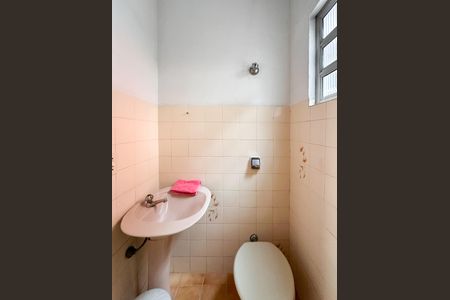 Casa à venda com 114m², 2 quartos e 1 vagaBanheiro de serviço