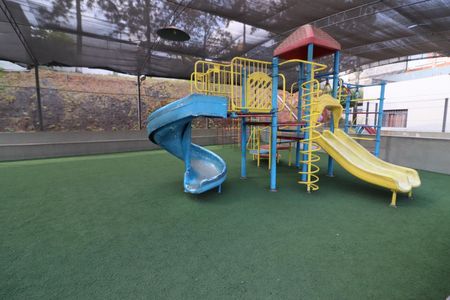 Apartamento à venda com 60m², 2 quartos e 1 vagaÁrea comum - Playground