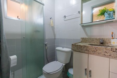 Apartamento à venda com 76m², 3 quartos e 2 vagasBanheiro da Suíte