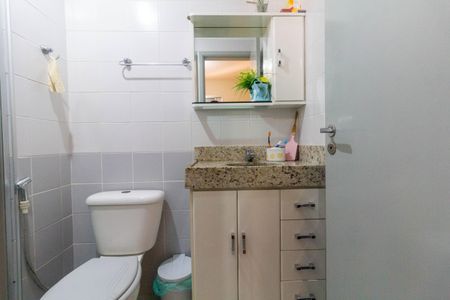 Apartamento à venda com 76m², 3 quartos e 2 vagasBanheiro da Suíte