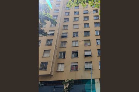 Studio à venda com 30m², 1 quarto e sem vaga Studio à venda com 30m², 1 quarto e sem vagaFachada