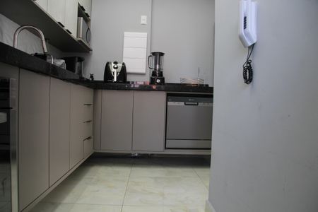 Apartamento à venda com 83m², 2 quartos e 2 vagasCozinha