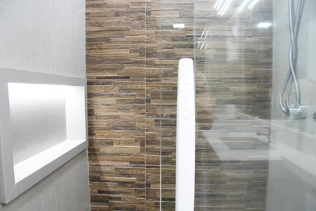 Apartamento à venda com 83m², 2 quartos e 2 vagasBanheiro da Suíte