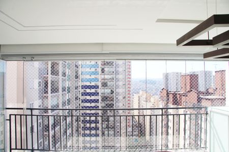 Apartamento à venda com 83m², 2 quartos e 2 vagasSala 