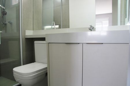 Apartamento à venda com 83m², 2 quartos e 2 vagasBanheiro da Suíte
