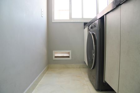 Apartamento à venda com 83m², 2 quartos e 2 vagasÁrea de Serviço