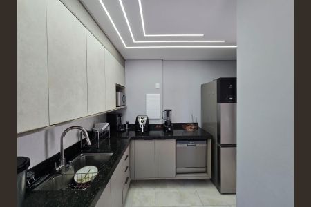 Apartamento à venda com 83m², 2 quartos e 2 vagasCozinha