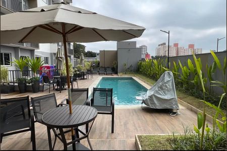 Apartamento para alugar com 29m², 1 quarto e sem vaga Apartamento para alugar com 29m², 1 quarto e sem vagaÁrea comum - Piscina