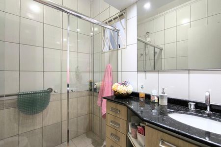 Casa para alugar com 200m², 4 quartos e 2 vagasBanheiro Social
