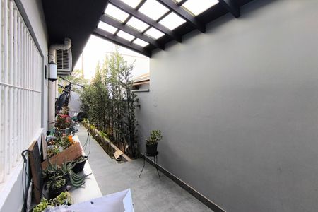 Casa para alugar com 200m², 4 quartos e 2 vagasCorredor Externo