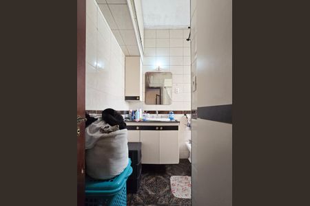 Casa à venda com 170m², 3 quartos e 2 vagasBanheiro Social