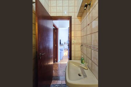 Casa à venda com 170m², 3 quartos e 2 vagasLavabo