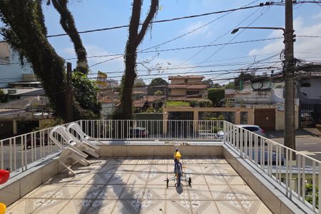 Casa à venda com 170m², 3 quartos e 2 vagasVista - Sala