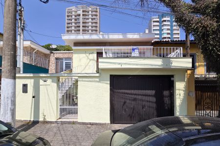 Casa à venda com 170m², 3 quartos e 2 vagasFachada
