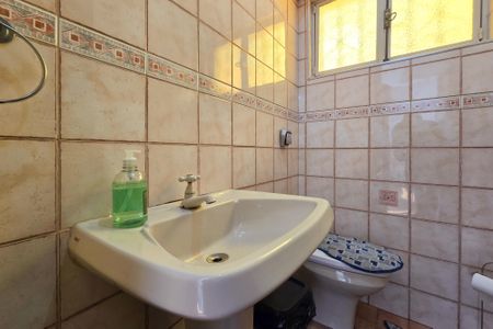 Casa à venda com 170m², 3 quartos e 2 vagasLavabo