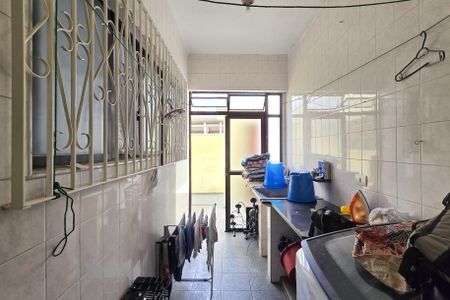 Casa à venda com 170m², 3 quartos e 2 vagasÁrea de Serviço