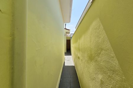 Casa à venda com 170m², 3 quartos e 2 vagasQuintal