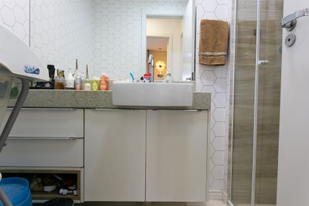 Apartamento à venda com 63m², 2 quartos e 1 vagaBanheiro Social