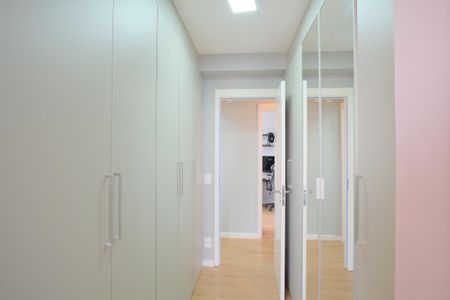 Apartamento à venda com 110m², 3 quartos e 2 vagasSuíte 2