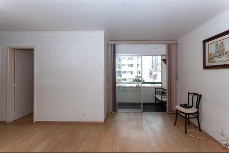 Apartamento à venda com 55m², 2 quartos e 1 vaga Apartamento à venda com 55m², 2 quartos e 1 vagaSala