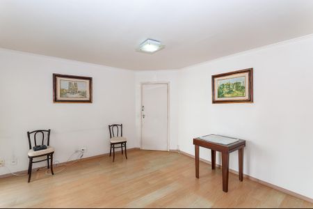 Apartamento à venda com 55m², 2 quartos e 1 vaga Apartamento à venda com 55m², 2 quartos e 1 vagaSala