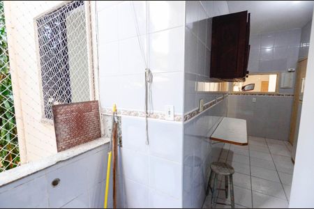 Apartamento à venda com 70m², 2 quartos e sem vagaÁrea de Serviço