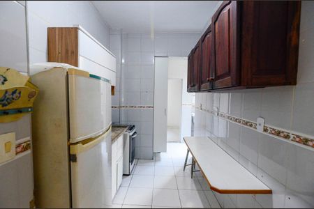 Apartamento à venda com 70m², 2 quartos e sem vagaCozinha