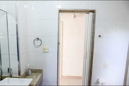 Apartamento à venda com 70m², 2 quartos e sem vagaBanheiro