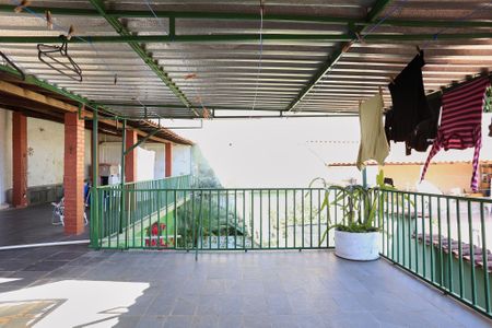 Casa à venda com 300m², 3 quartos e 2 vagasTerraço