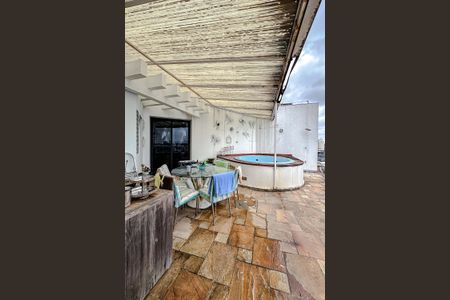 Apartamento à venda com 137m², 1 quarto e 2 vagas Apartamento à venda com 137m², 1 quarto e 2 vagasCobertura