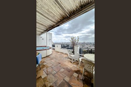 Apartamento à venda com 137m², 1 quarto e 2 vagas Apartamento à venda com 137m², 1 quarto e 2 vagasCobertura